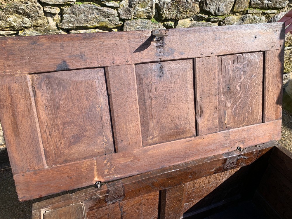 Small 17th Century Devon Oak Coffer View XIV