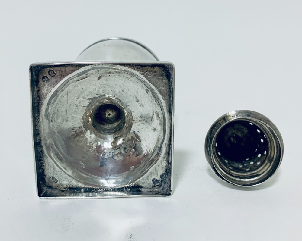 Antique Georgian Solid Silver Sugar Shaker Caster View XI