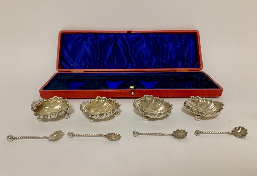 Set of 4 Antique Solid Silver Shell Salts and Spoons View VI