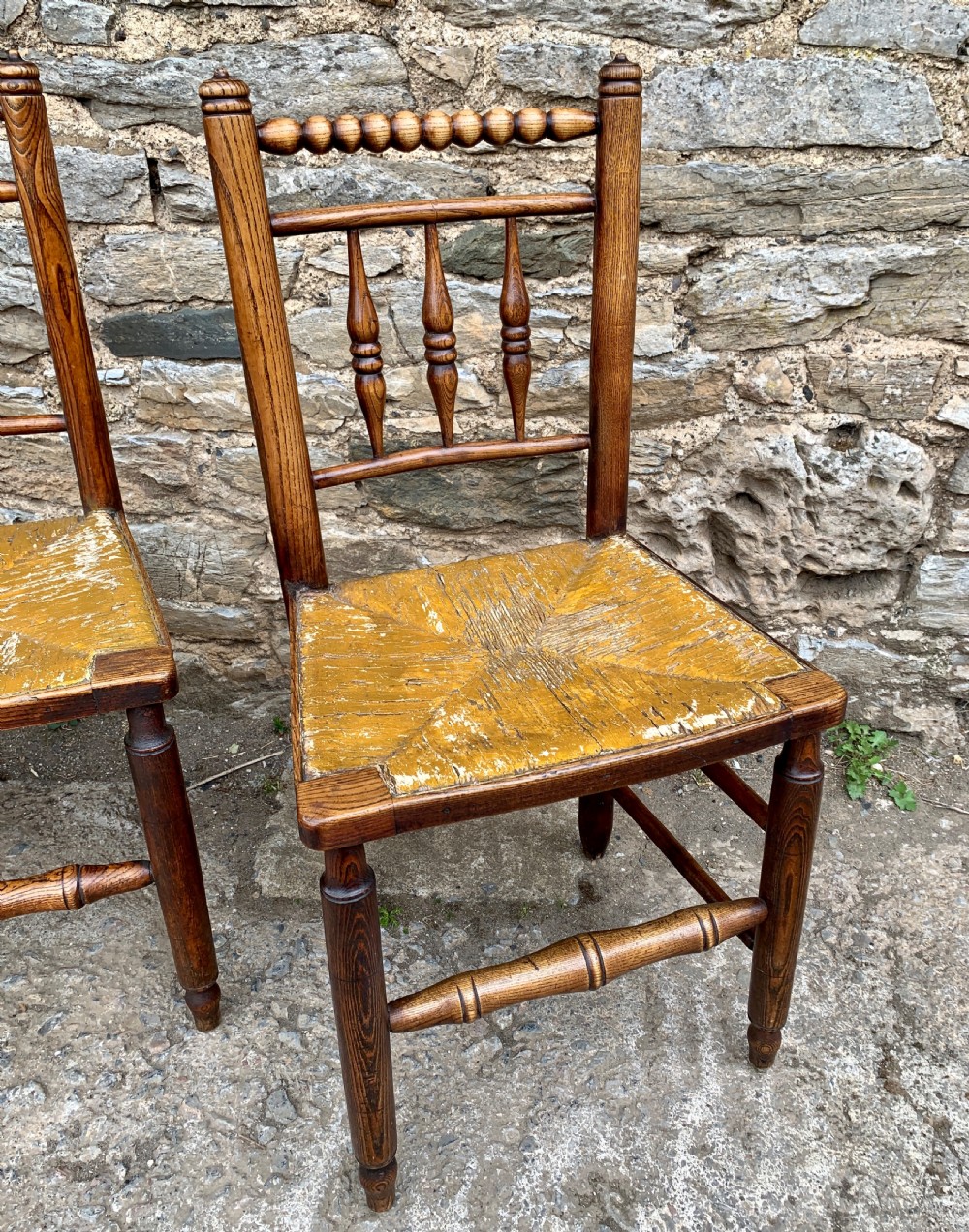 Set of 4 Antique Elm Country Chairs View XII