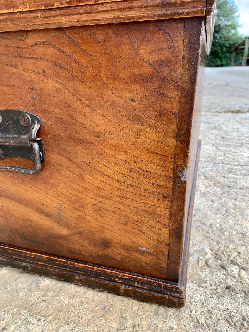 Antique Elm Blanket Box View V