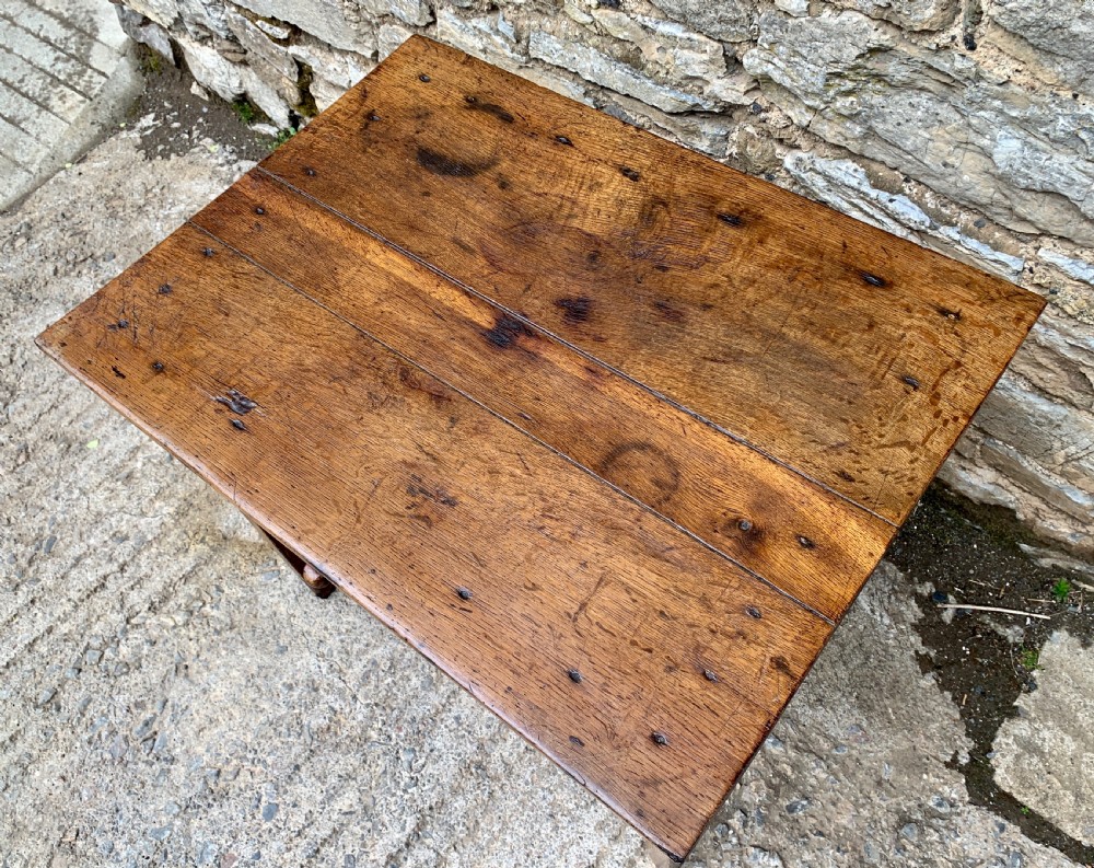 Antique Country Oak Side Table with Shelf View XVII