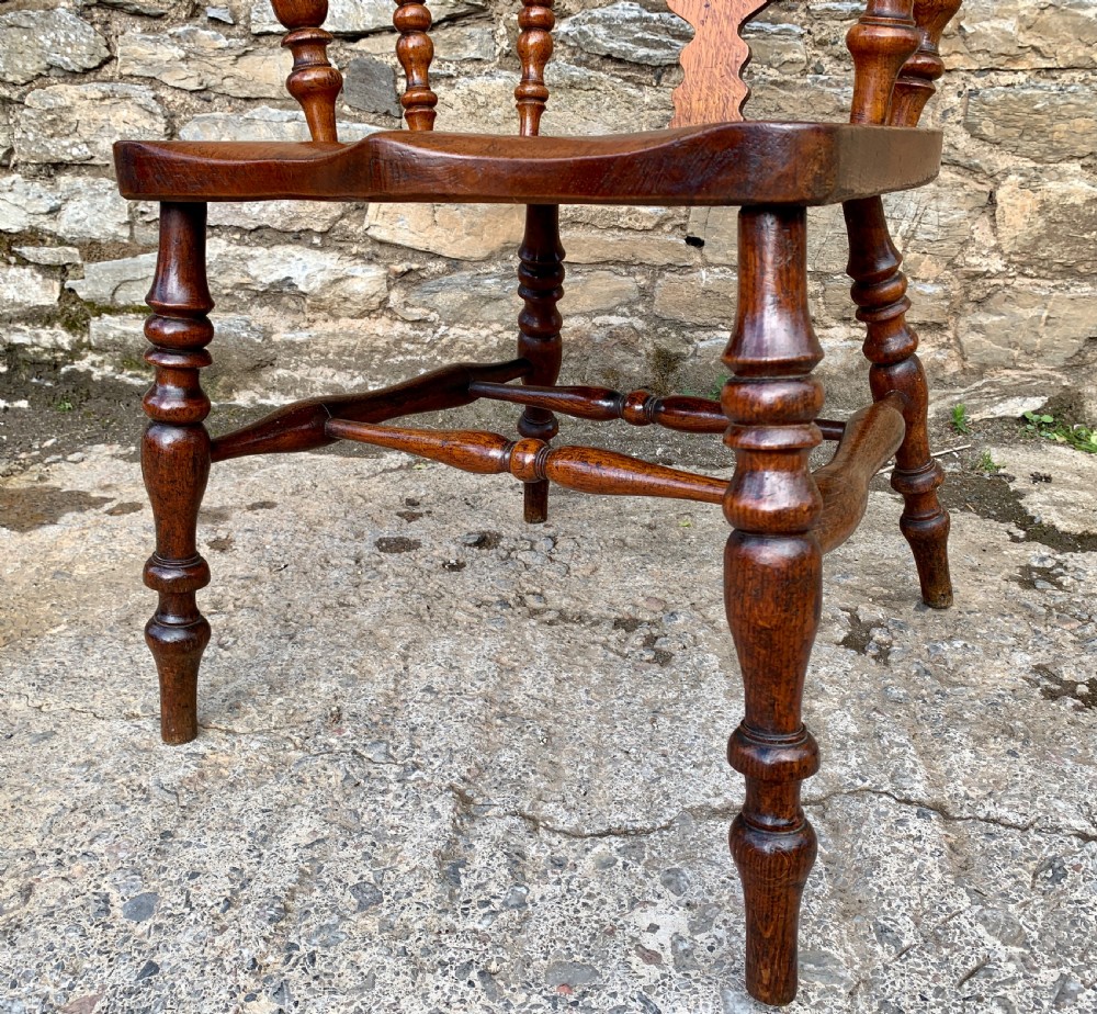 Pair of Antique Broad Arm Windsor Chairs View XVIII