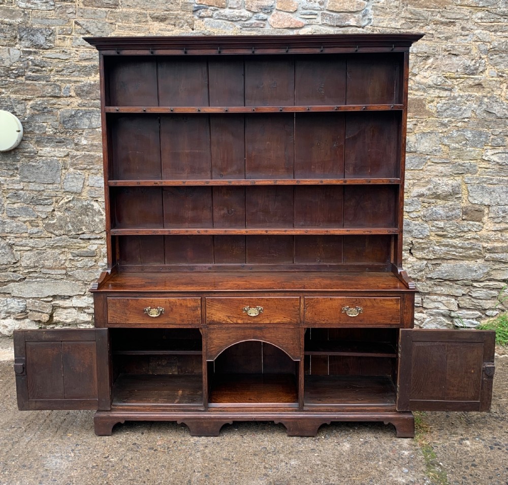 Georgian Oak Dog Kennel Dresser View X