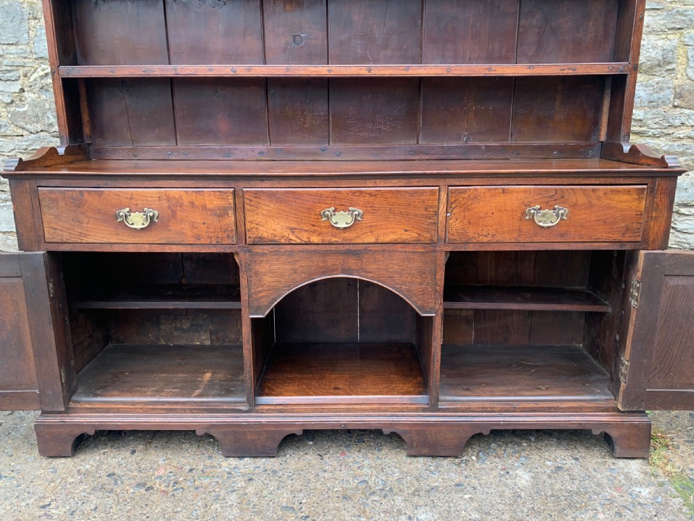 Georgian Oak Dog Kennel Dresser View XIII