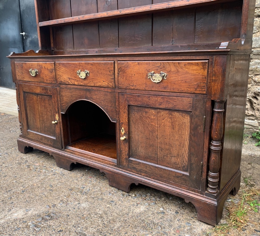 Georgian Oak Dog Kennel Dresser View XVII
