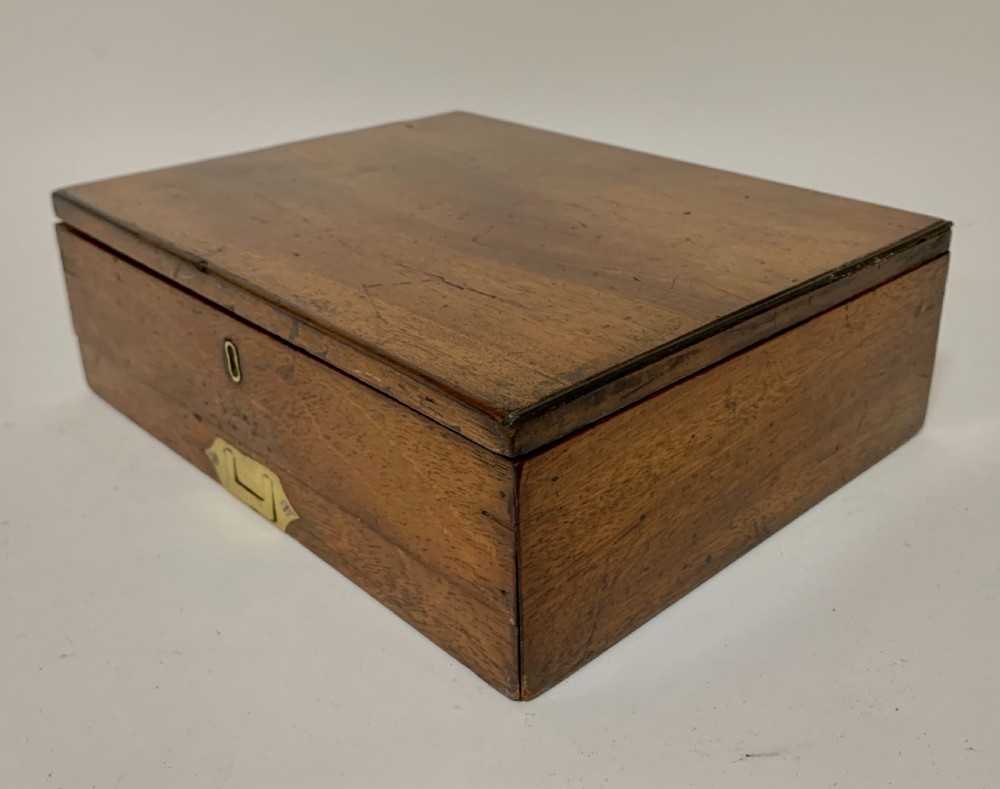 Victorian Winsor and Newton Artists Watercolour Paint Box View XI