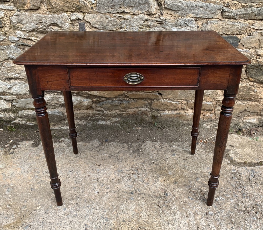 Antique Georgian Mahogany Side Table