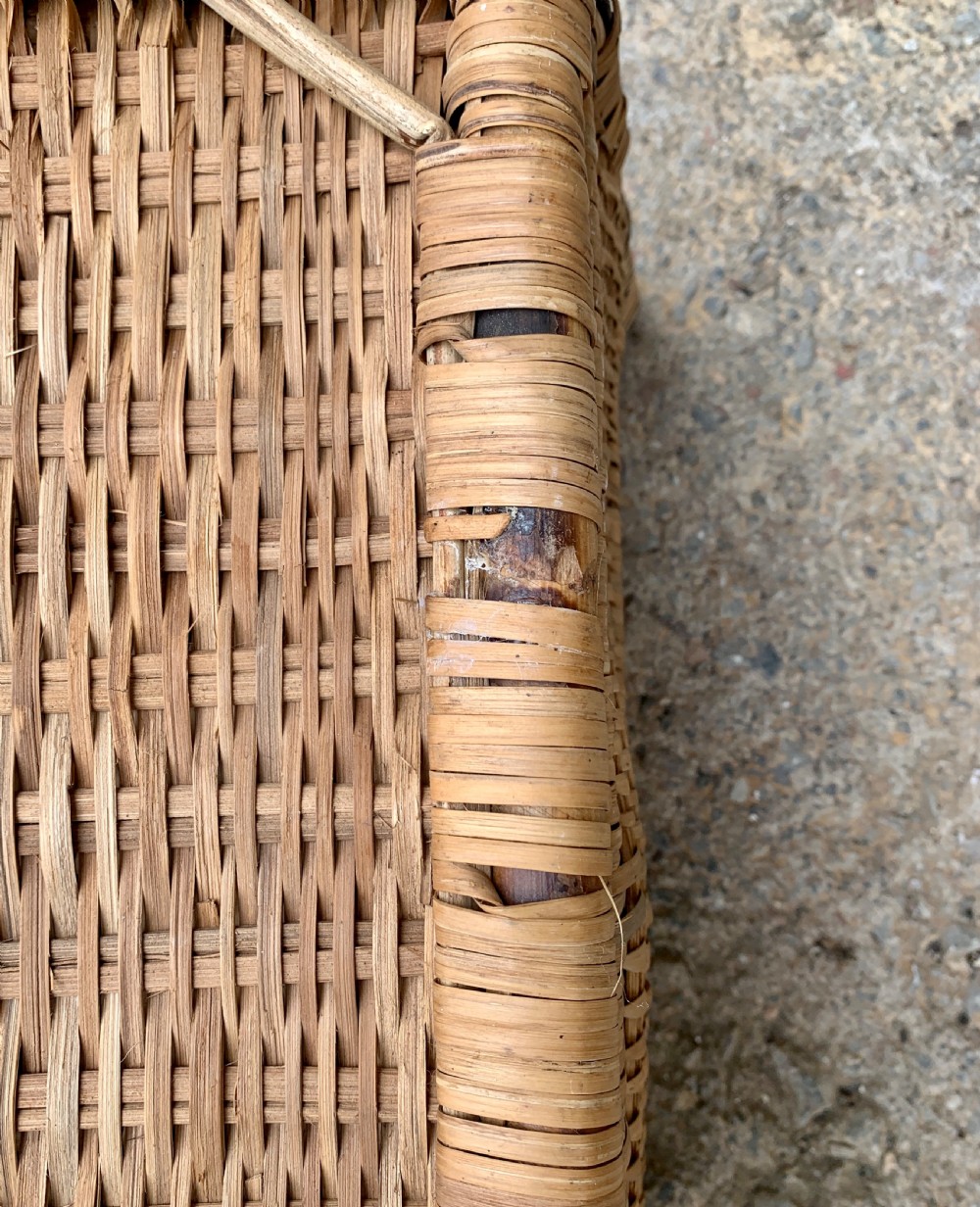 Vintage Wicker Folding Canoe Picnic Chair View XII