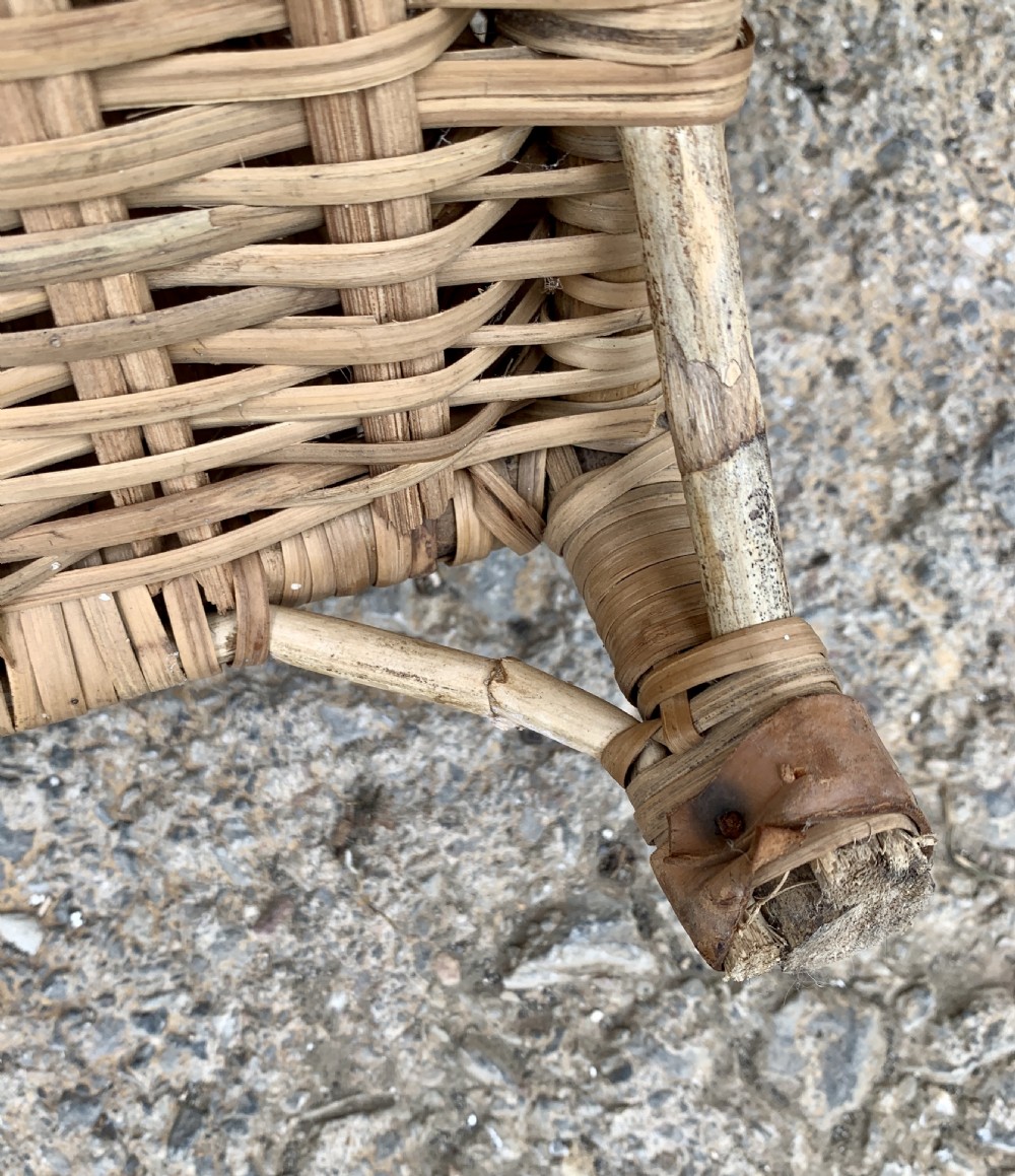 Vintage Wicker Folding Canoe Picnic Chair View XV