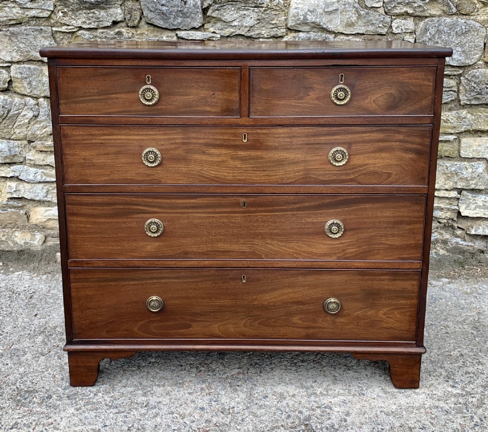 Georgian Mahogany Chest of Drawers