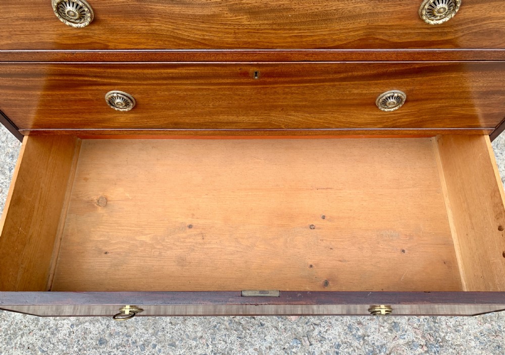 Georgian Mahogany Chest of Drawers View X
