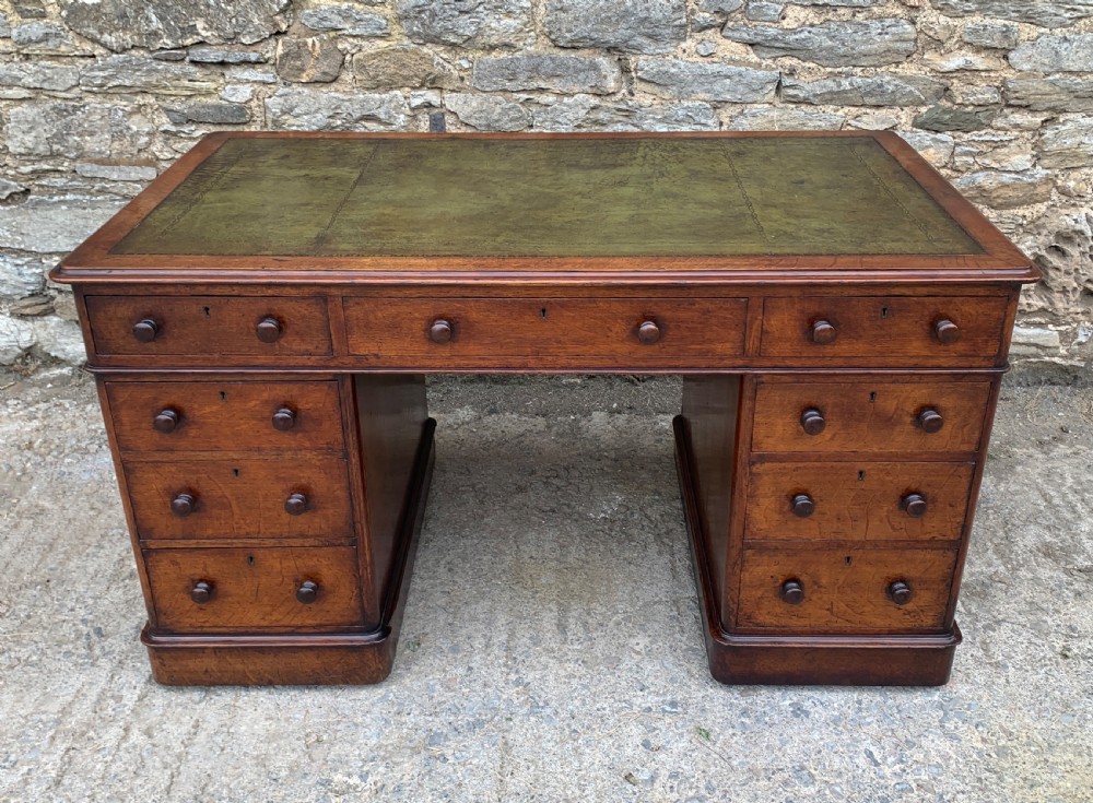 Large Victorian Oak Pedestal Desk