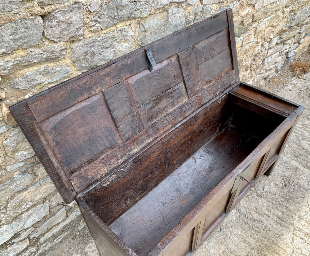 Small Early 18th Century Oak Panelled Coffer View XVIII
