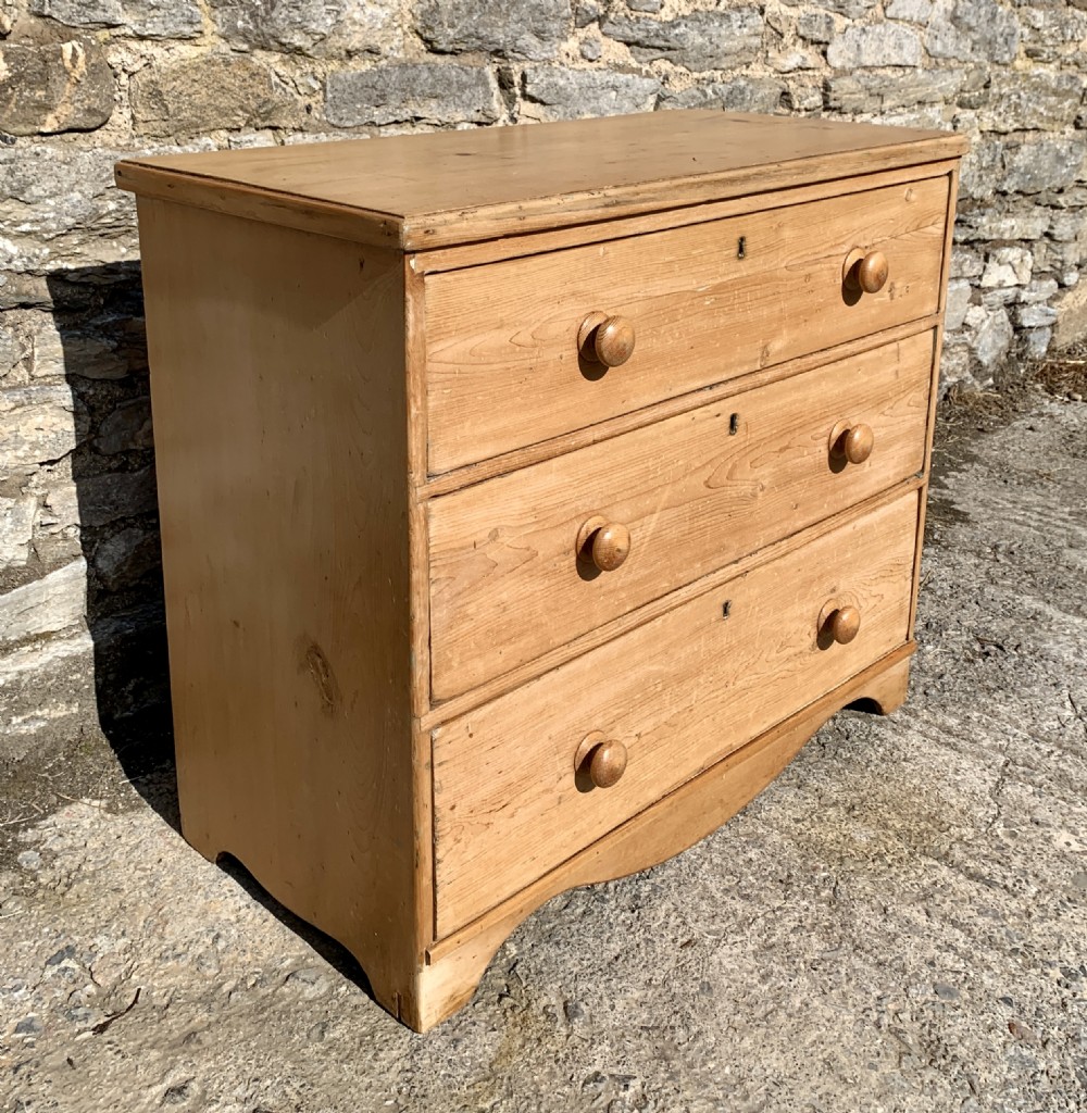 Small Victorian Stripped Pine Chest of Drawers View II