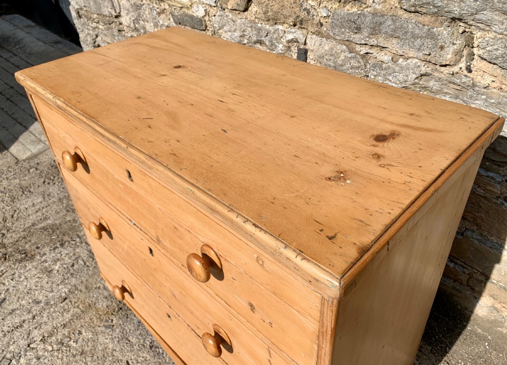 Small Victorian Stripped Pine Chest of Drawers View VII