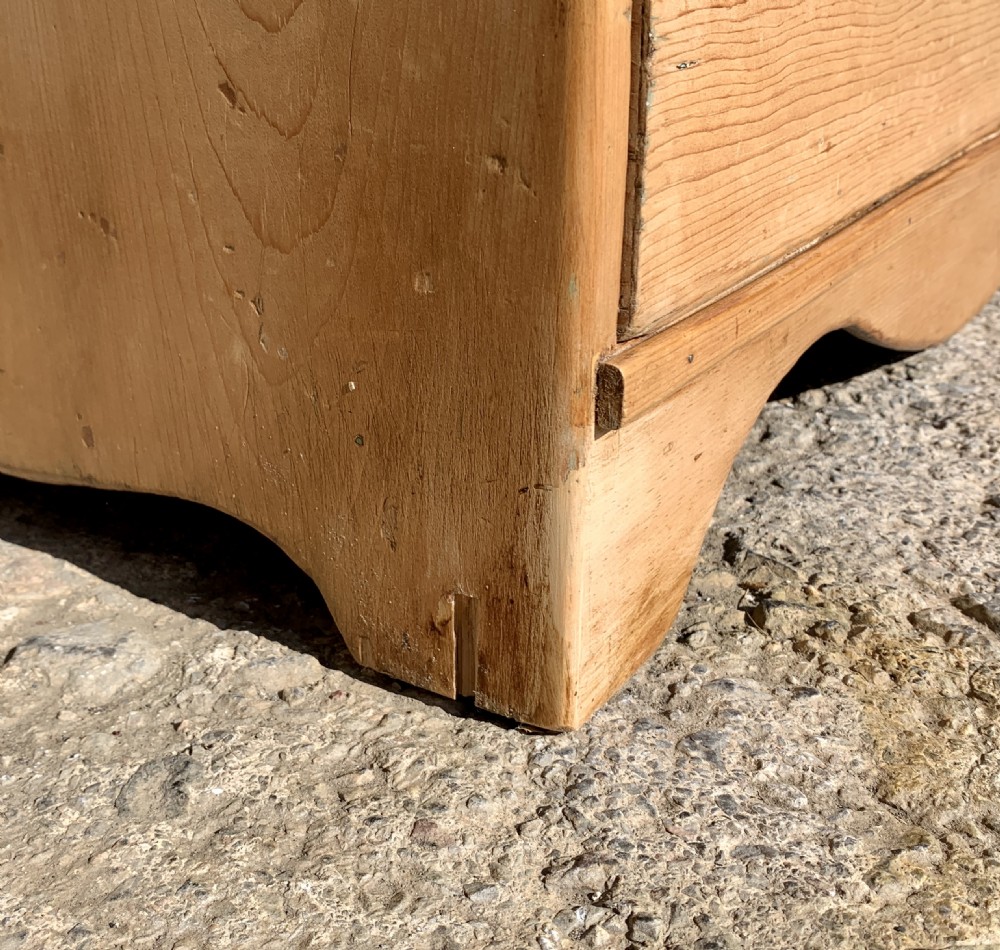 Small Victorian Stripped Pine Chest of Drawers View VIII