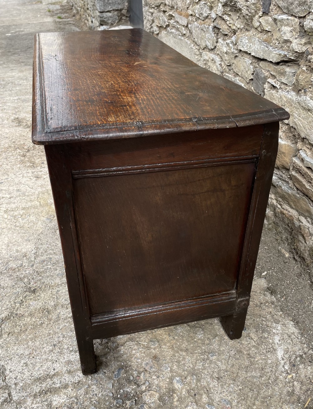 18th Century Oak Coffer View VI