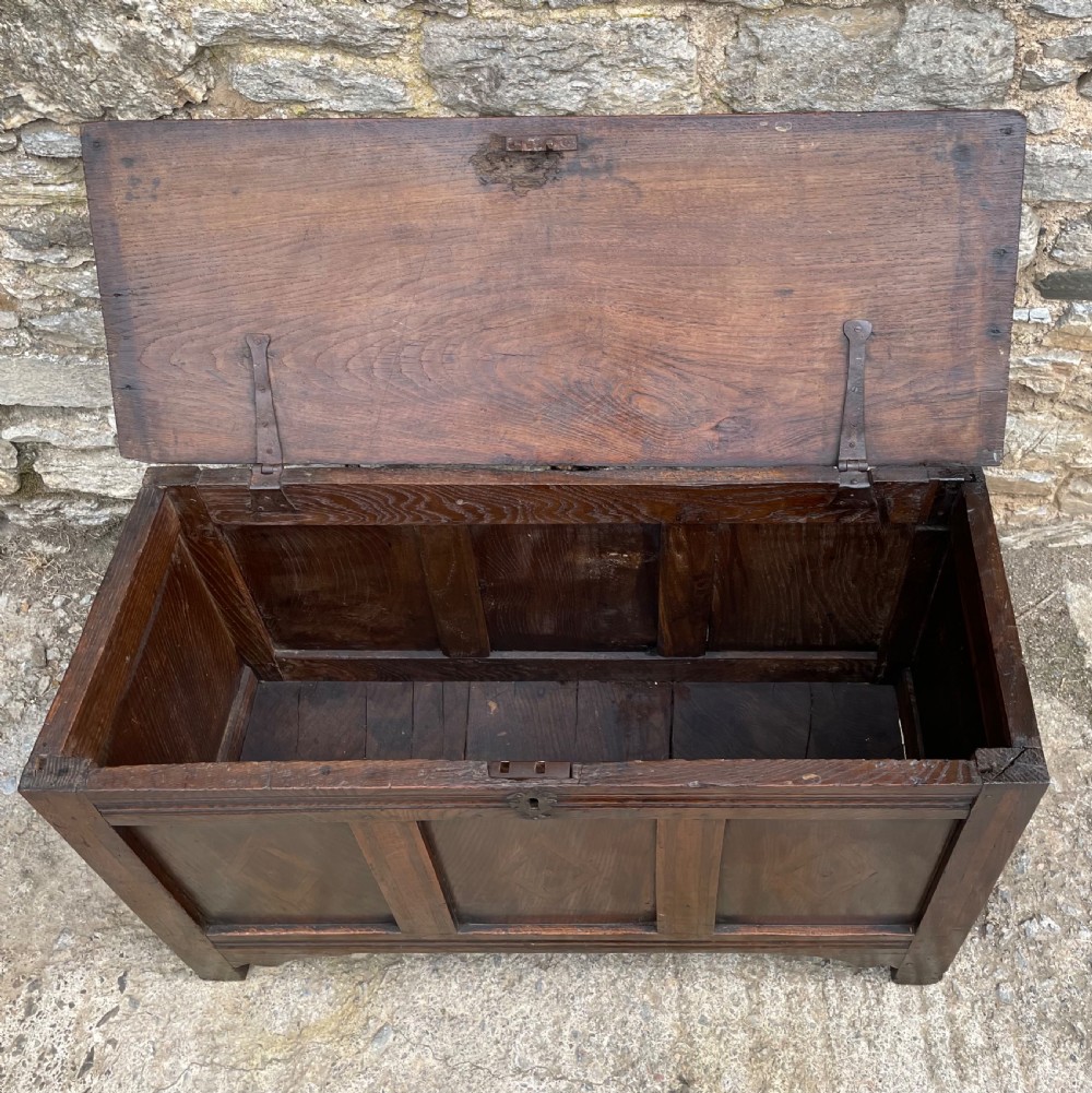 18th Century Oak Coffer View VII