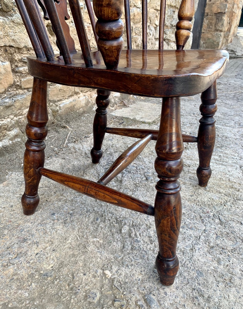 Antique Windsor Chair with Elm Seat View XV
