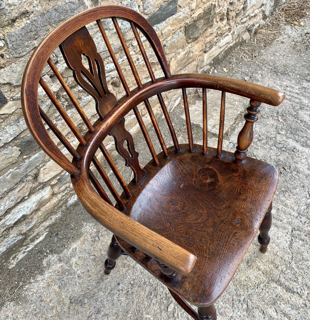 Antique Hoop Back Windsor Chair with Crinoline Stretcher View XVII