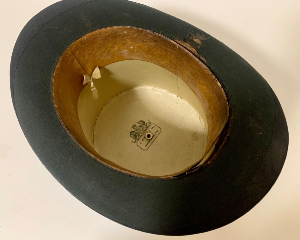 Victorian Silk Top Hat in Leather Box View XV