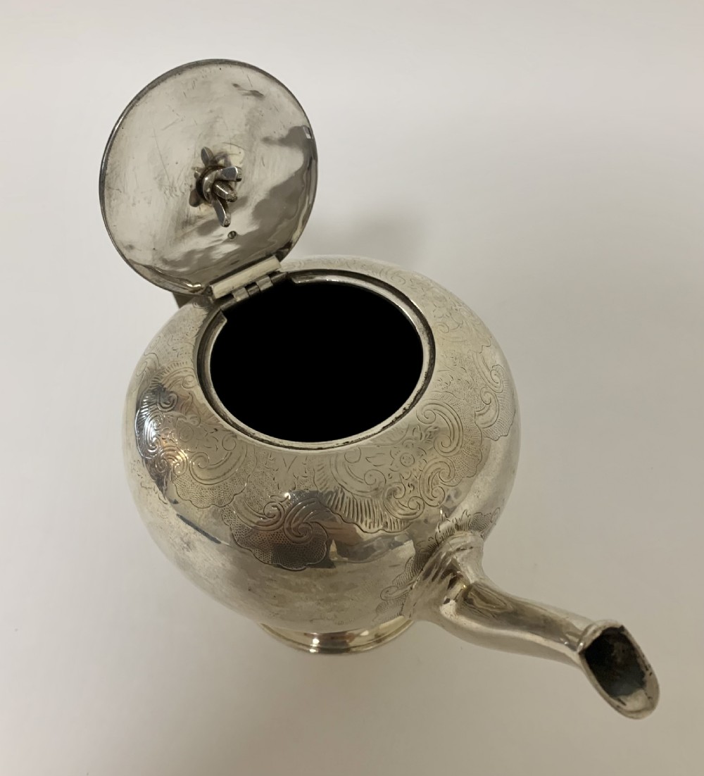 Antique Georgian 18th Century Solid Sterling Silver Teapot View XI