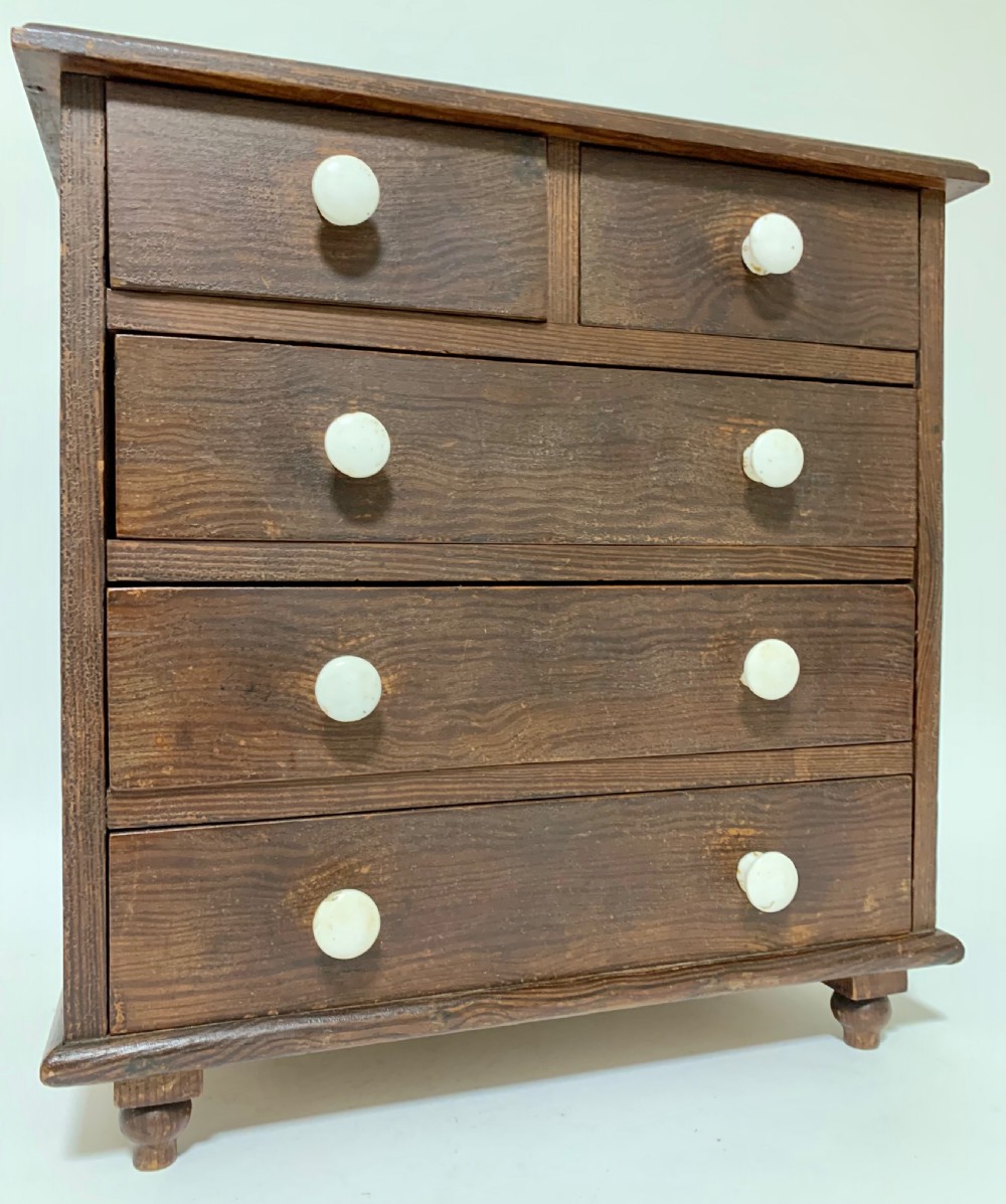 Miniature Apprentice Chest of Drawers View VII
