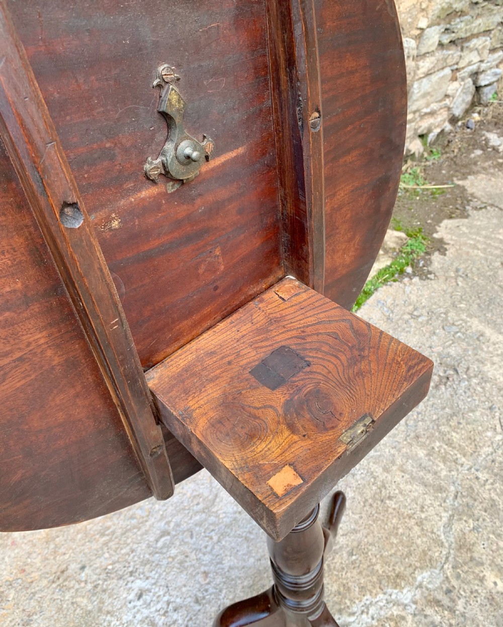 Georgian Mahogany Tilt Top Wine Table View XII