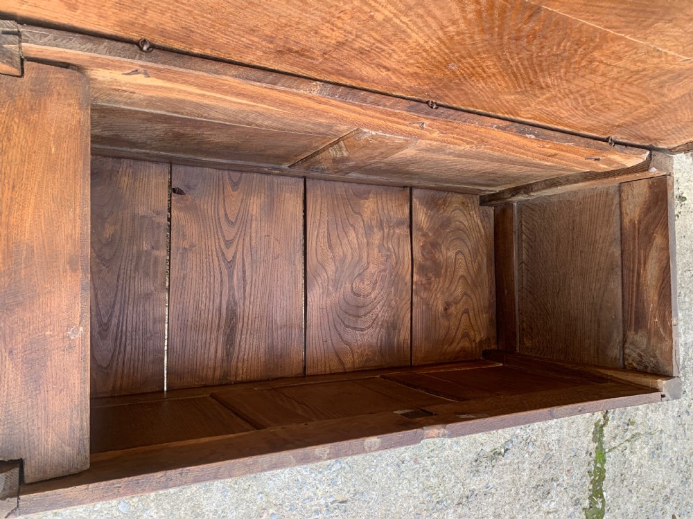 18th Century Georgian Oak Coffer View XVI