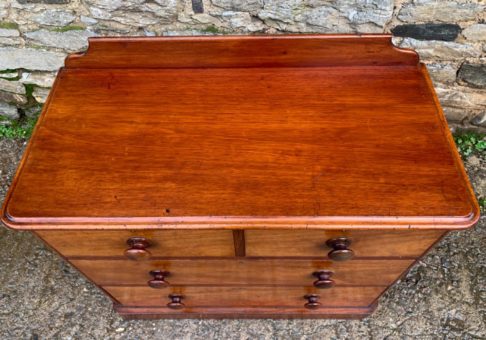 Small Victorian Mahogany Chest of Drawers View VII