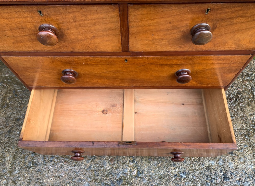 Small Victorian Mahogany Chest of Drawers View X