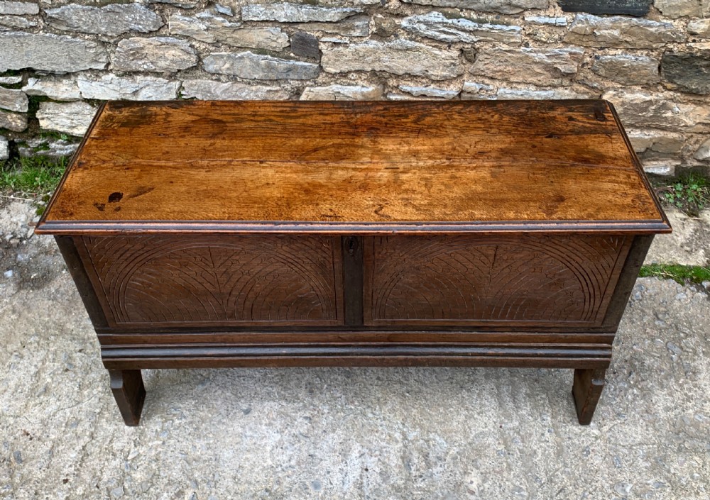 Small 17th Century Oak Coffer View V