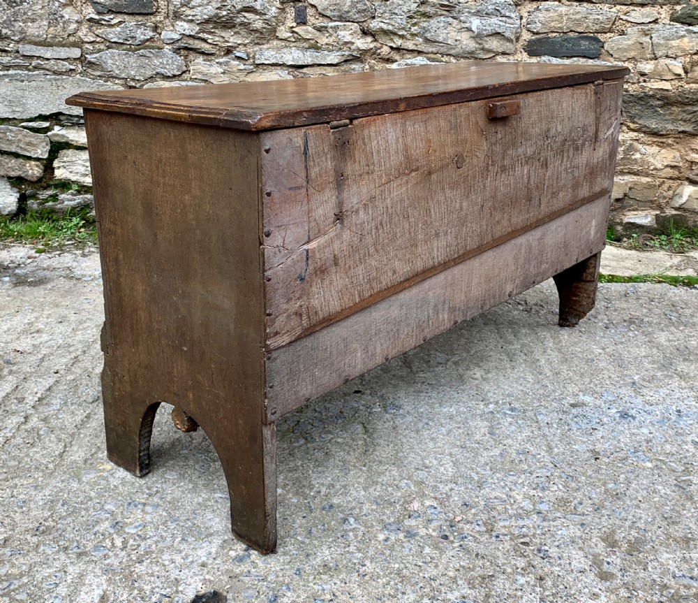 Small 17th Century Oak Coffer View XVII