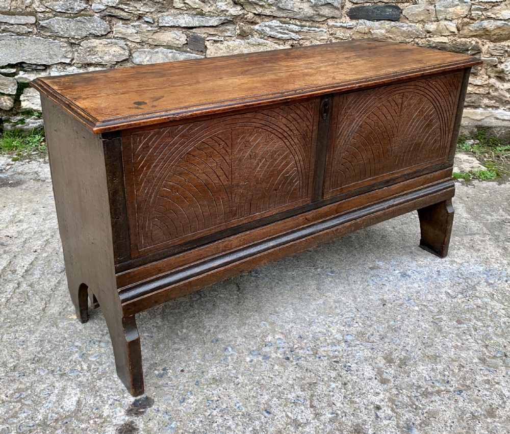 Small 17th Century Oak Coffer View XXVII