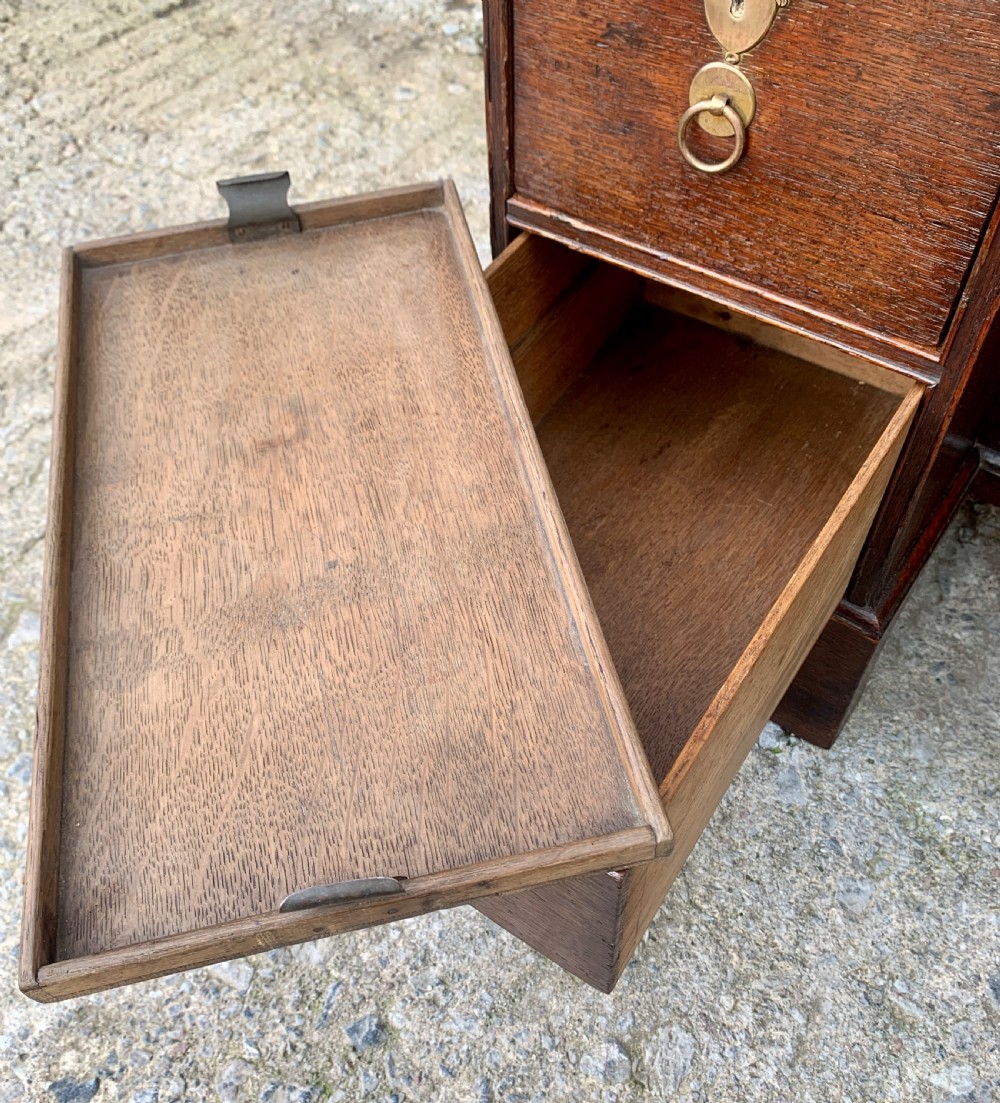 18th Century Georgian Oak Kneehole Desk View XVIII