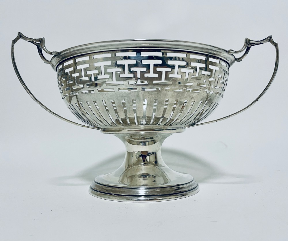 Antique Solid Sterling Silver Tazza View VIII