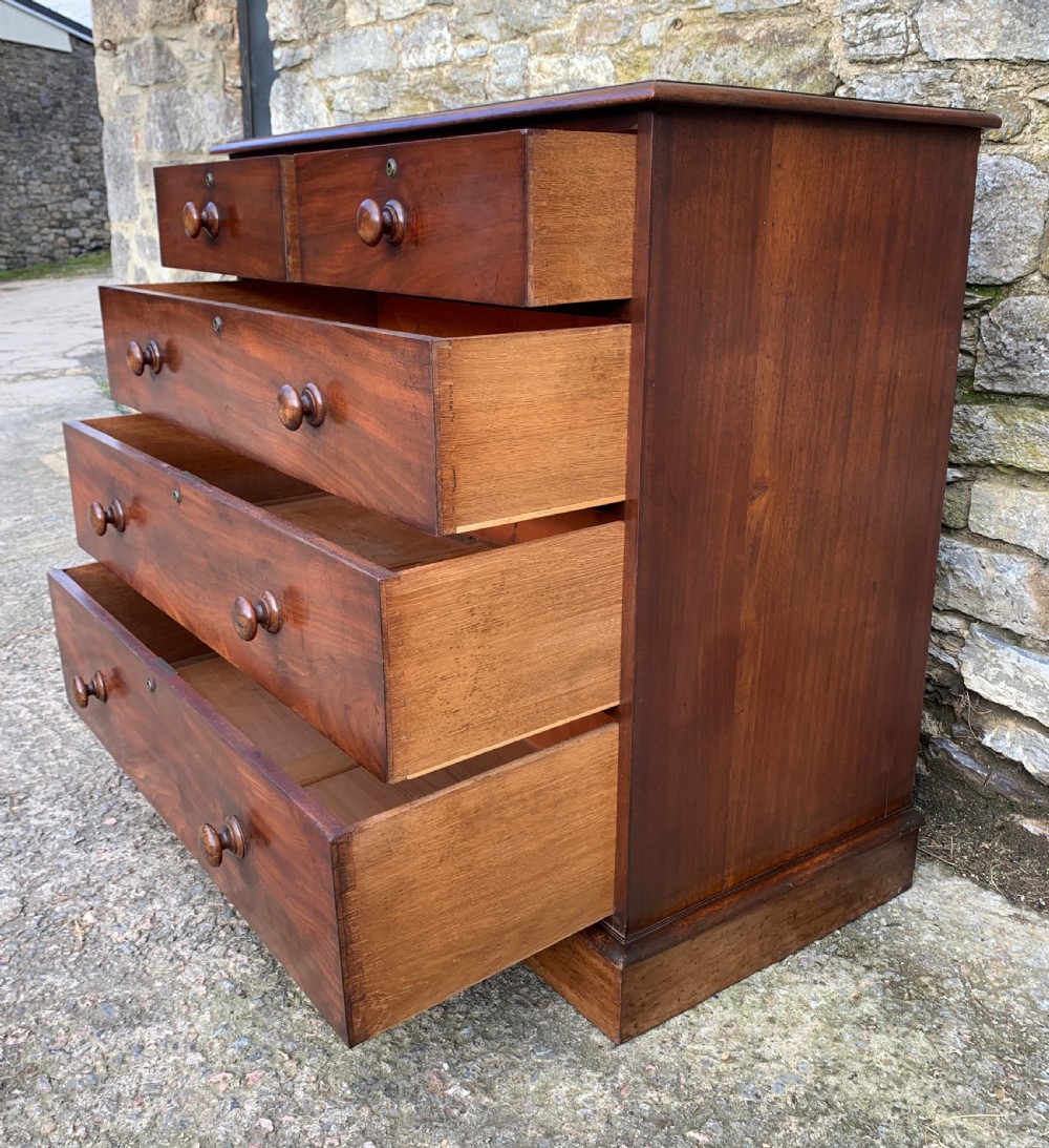 Large Victorian Mahogany Chest of Drawers View IX