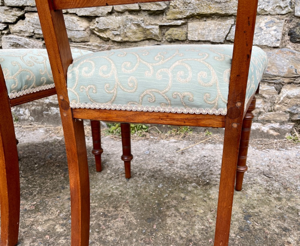 Set of 4 Antique Aesthetic Style Dining Chairs View XIII