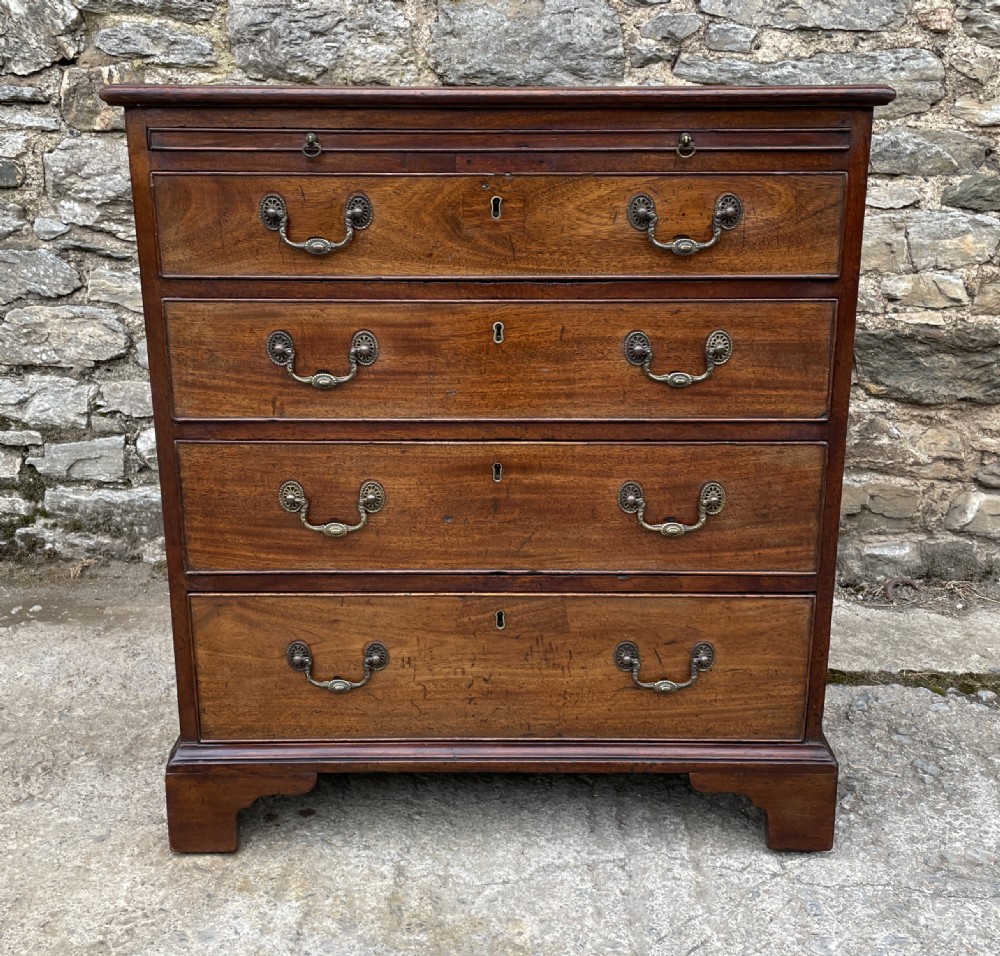 Small Georgian Mahogany Bachelor’s Chest of Drawers View II