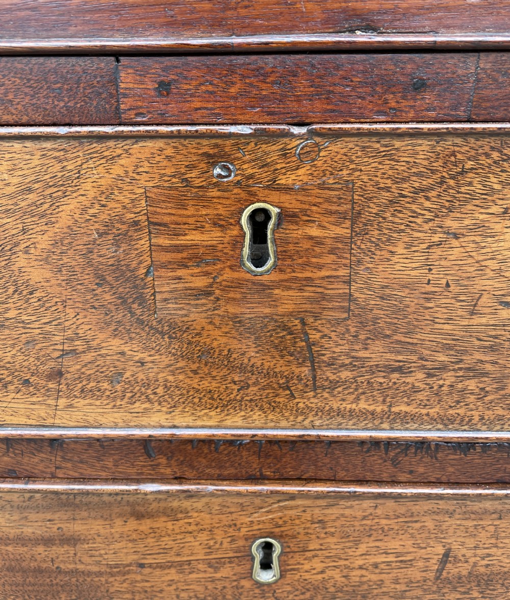 Small Georgian Mahogany Bachelor’s Chest of Drawers View XXII