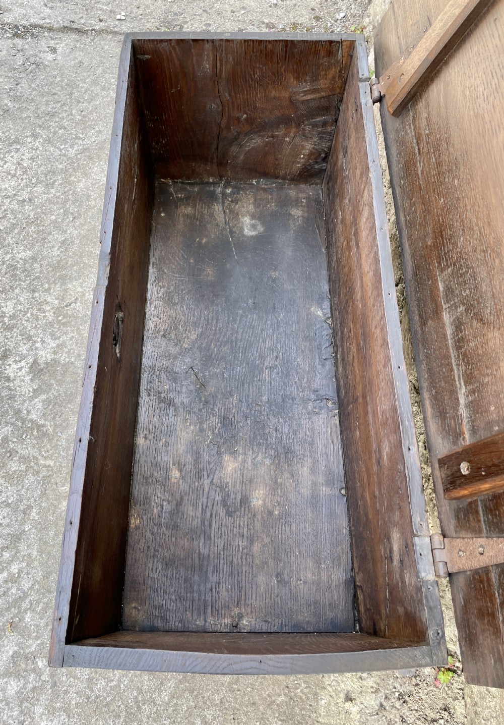 Early 18th Century Planked Oak Coffer View VIII