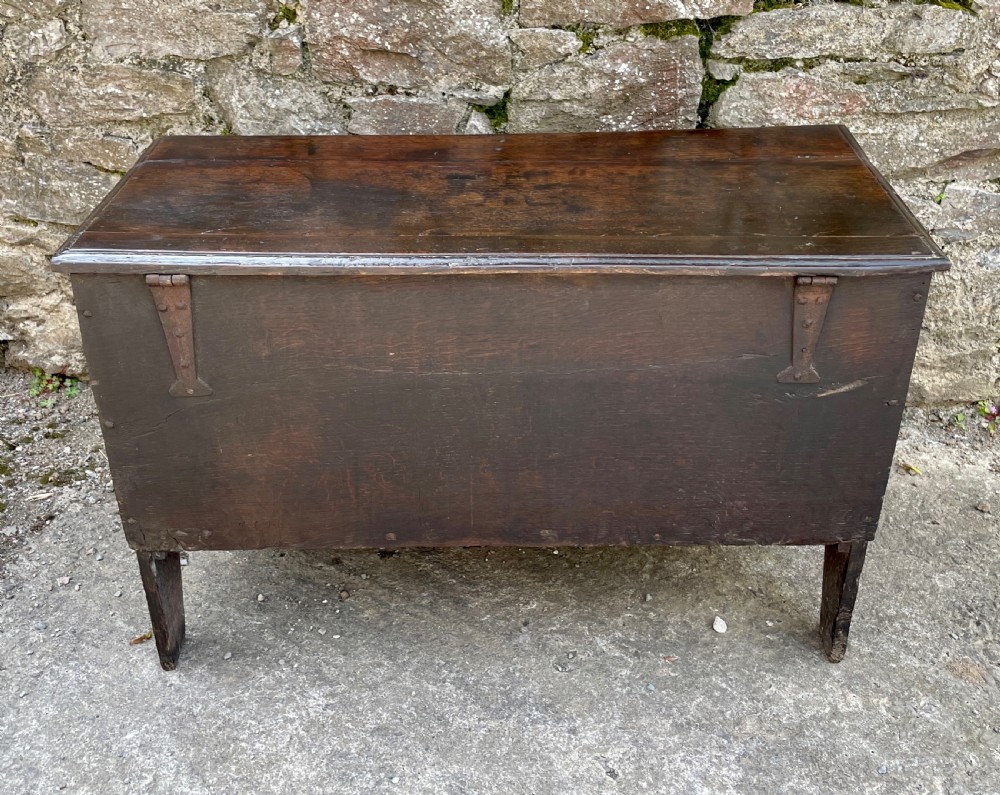 Early 18th Century Planked Oak Coffer View XX