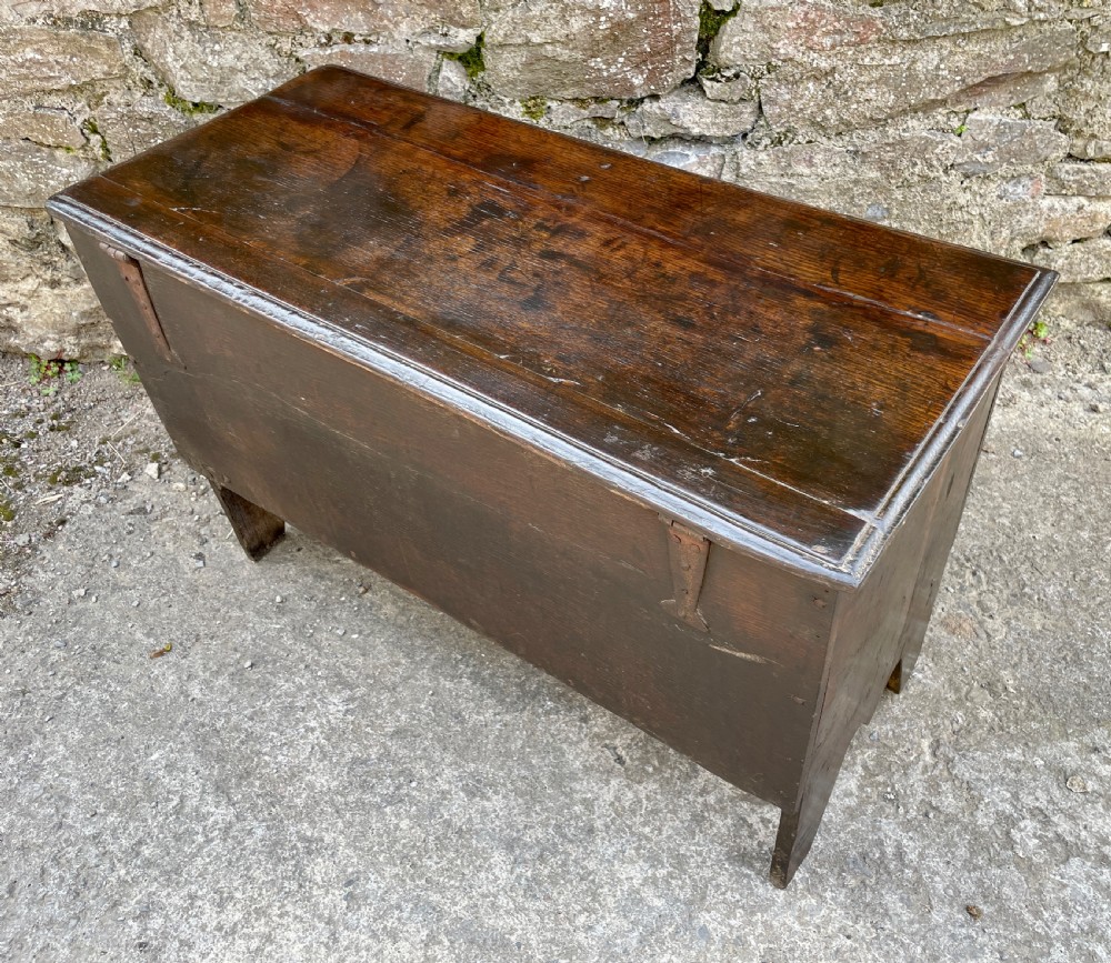 Early 18th Century Planked Oak Coffer View XXVI