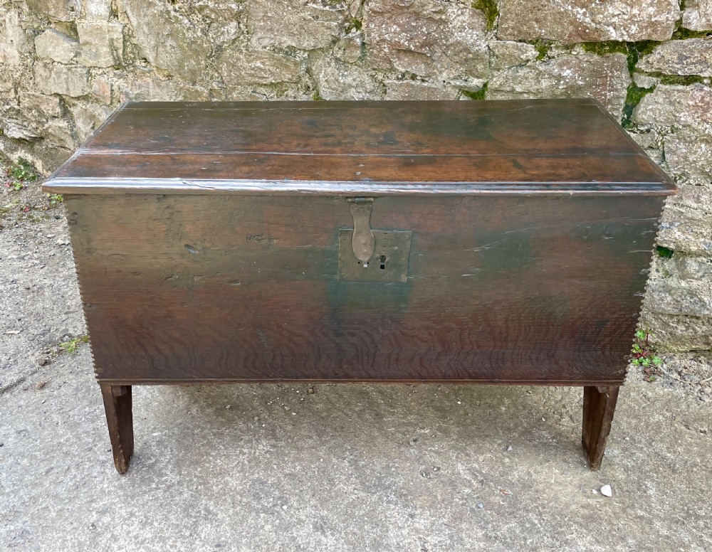 Early 18th Century Planked Oak Coffer View XXVIII