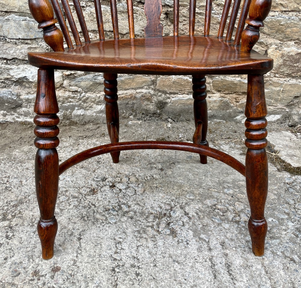 Antique Hoop Back Windsor Chair View IV