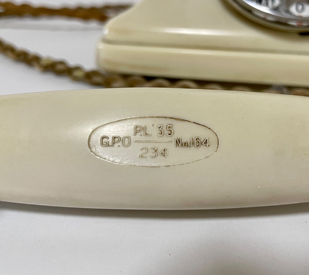 Original Bakelite GPO Ivory Telephone 164L View XI