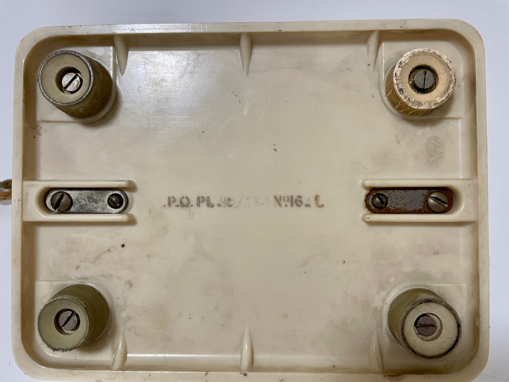 Original Bakelite GPO Ivory Telephone 164L View XIII