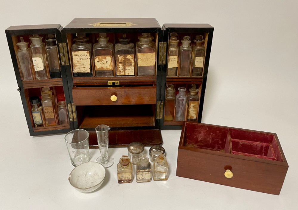 Georgian Mahogany Apothecary Cabinet View XVI