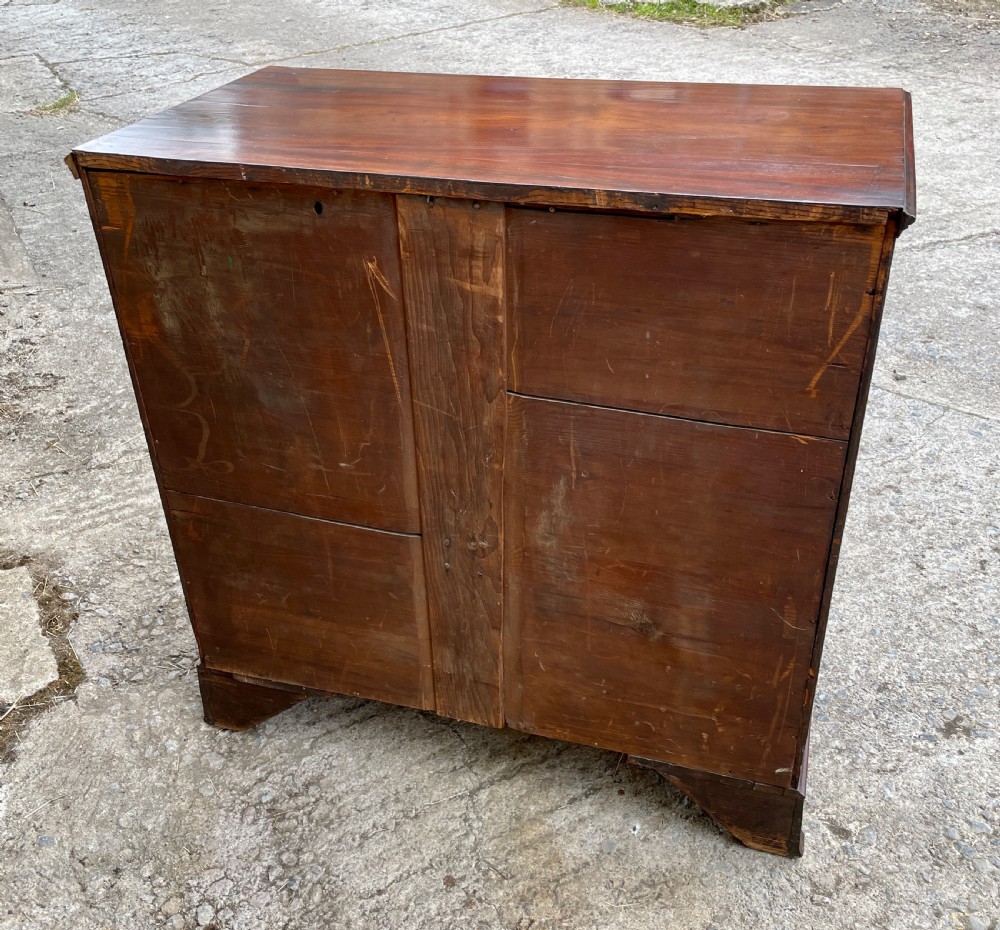 Small Georgian Mahogany Chest of Drawers View XXIII
